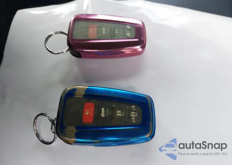 2021 Toyota Corolla Xse из США, поврежденный, VIN 5YFT4MCE0MP081819